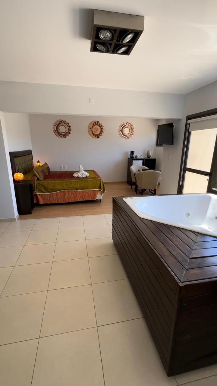 Complejo Riro Namaste Hotel San Antonio de Arredondo Luaran gambar